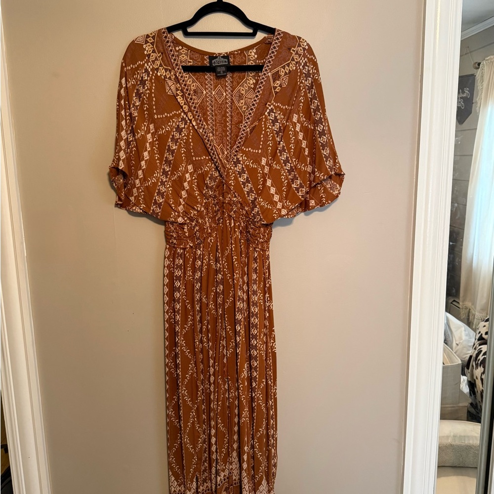 Angie Long Sleeve Dress in Rust and White